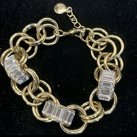 Jewelry - Alfani Gold Tone & Baquette Crystal Link Bracelet 7” - 9” beautiful see photos